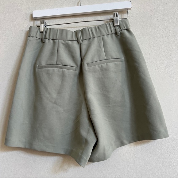 Abercrombie Sloane Tailored Shorts Green Medium - Picture 3 of 3